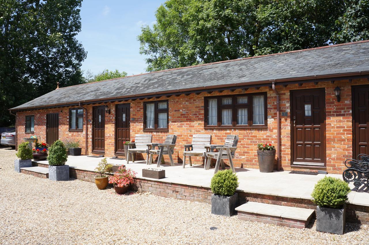 The Olde Barn Bed & Breakfast Лимингтън Екстериор снимка