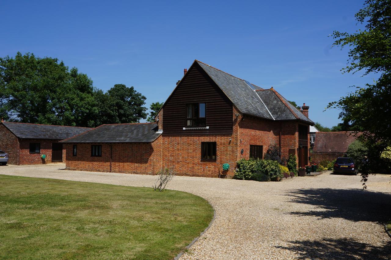 The Olde Barn Bed & Breakfast Лимингтън Екстериор снимка