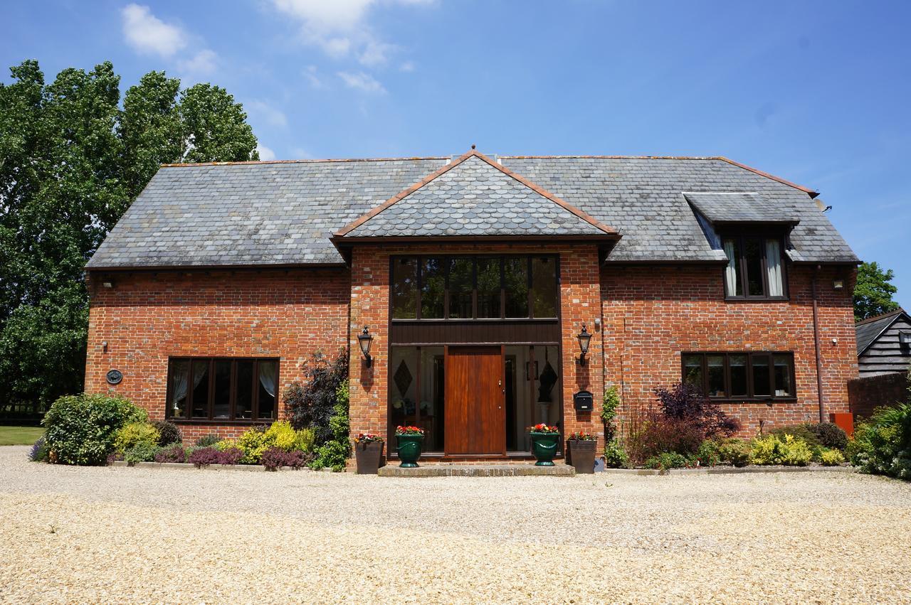 The Olde Barn Bed & Breakfast Лимингтън Екстериор снимка