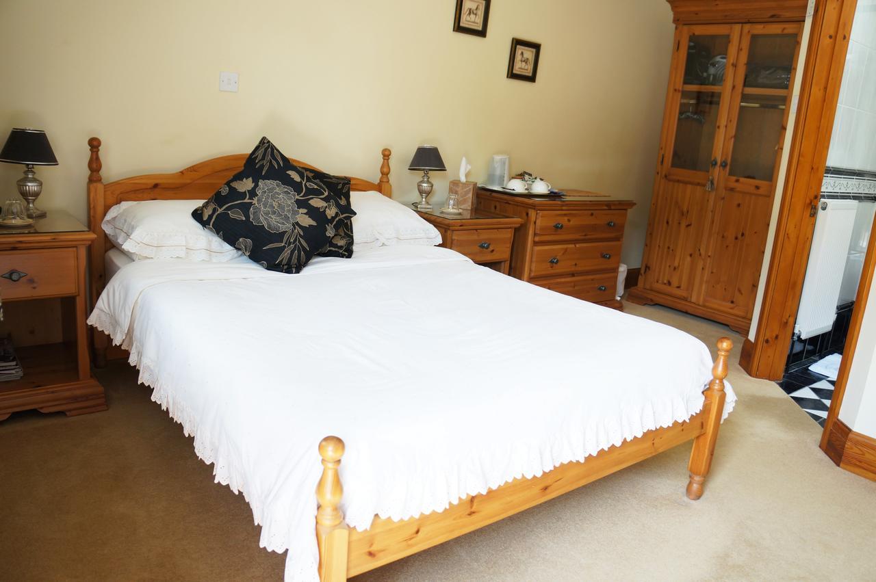 The Olde Barn Bed & Breakfast Лимингтън Стая снимка